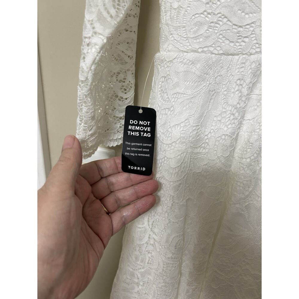 Torrid Ever After Something Blue Tag Ivory Lace Tea-Length Wedding Dress Size 12 - Picture 6 of 13